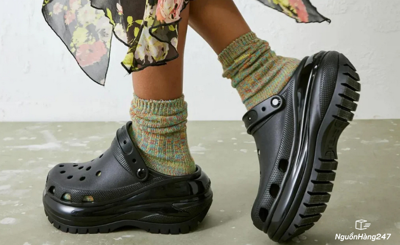 Giày Mega Crush Clog Black