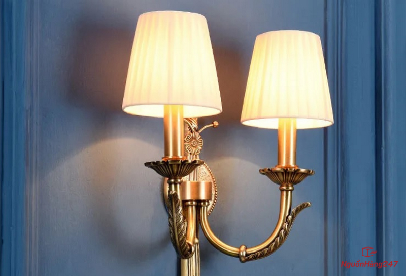 Đèn ngủ treo tường thiết kế kiểu dáng châu Âu