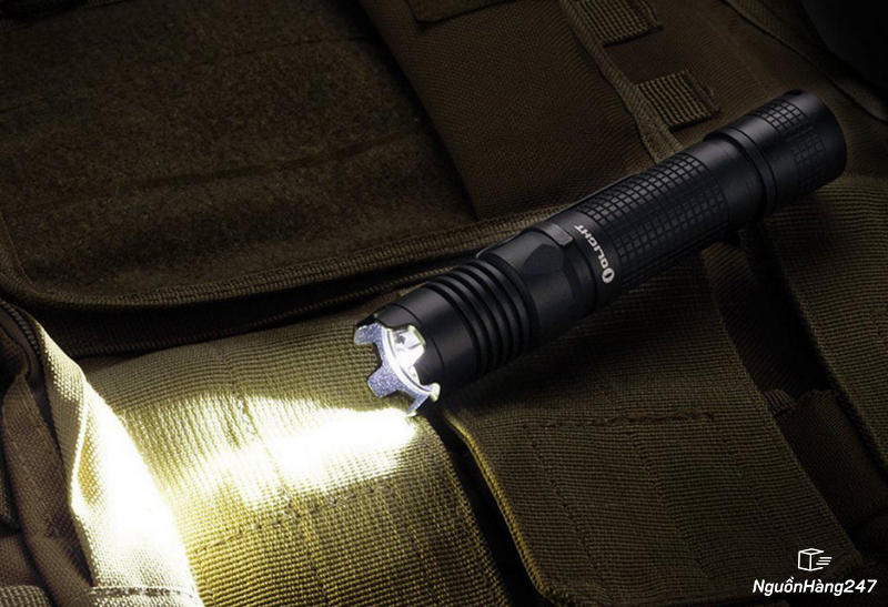Đèn pin dã ngoại