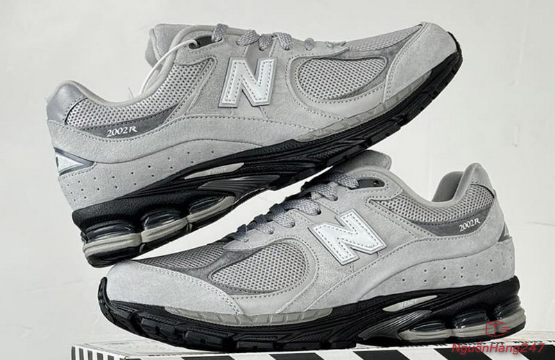 Giày New Balance 2002R rep