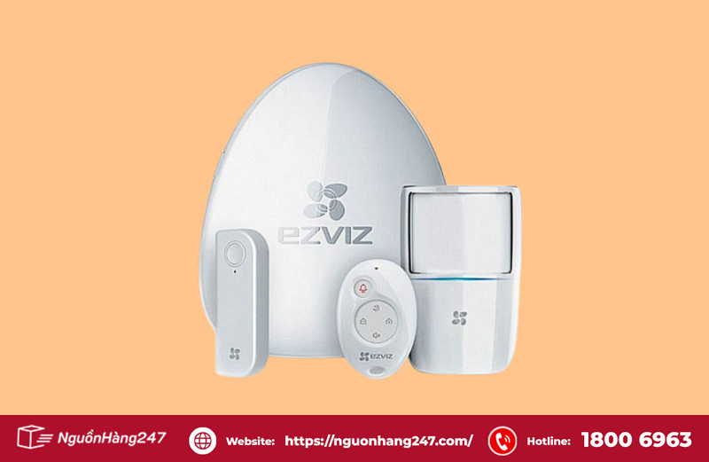 Camera giám sát tích hợp chống trộm EZVIZ