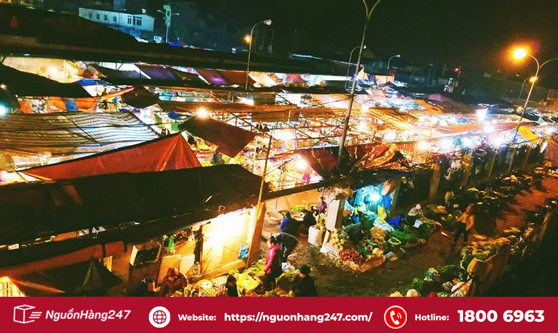 Những mặt hàng giá siêu rẻ tại chợ Long Biên