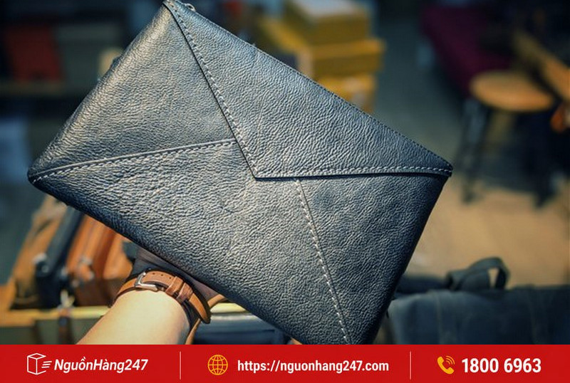 Clutch dạng phong thư