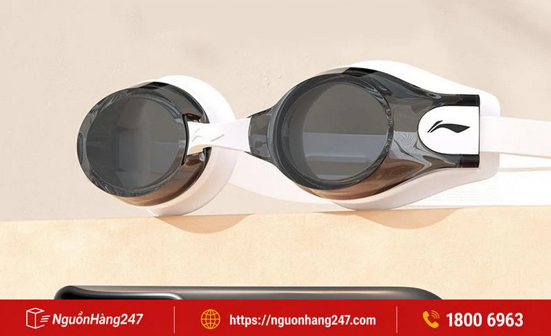 Thương hiệu kính bơi Lining